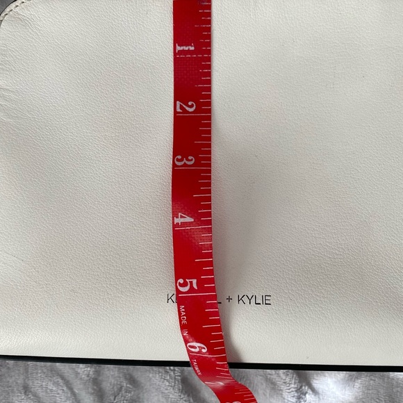 Kendall & Kylie White Leather Crossbody - Picture 7 of 16